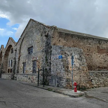 בית הארחה Porto Chania