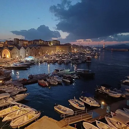 בית הארחה Porto Chania 3*
